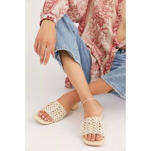 E8 by Miista Paula Shell Sandals Neutral EU 41 US 10